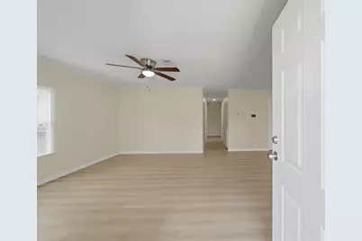 11730 Greenglen Drive, Houston, TX 77044 - Photo 6