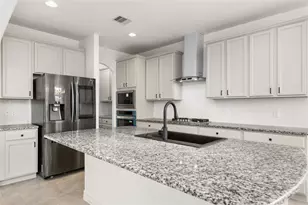 2923 Golden Honey Ln, Richmond, TX 77406 - Photo 10