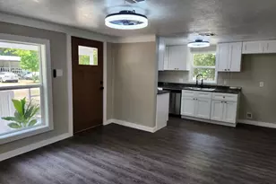 728 Hudson Rd, Conroe, TX 77304 - Photo 6