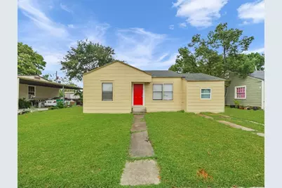 1601 Alabama Street, Baytown, TX 77520 - Photo 1