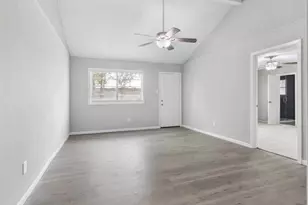7403 Strawbridge Ln, Houston, TX 77040 - Photo 4