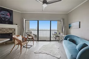 351 Lakeside Ln, Houston, TX 77058 - Photo 2