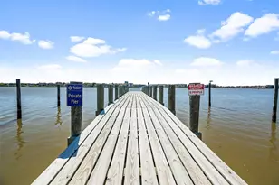 351 Lakeside Ln, Houston, TX 77058 - Photo 36