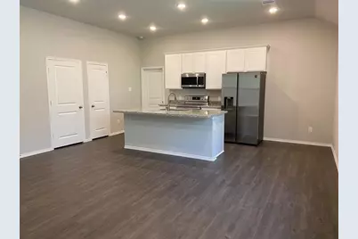 801 Crystal River Road, Conroe, TX 77316 - Photo 2