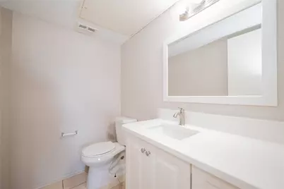 781 Country Place Drive #2052, Houston, TX 77079 - Photo 18