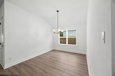 2087 Emerald Lake Trail, Dayton, TX 77535 - Photo 6