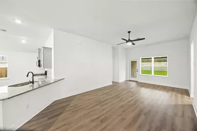 2087 Emerald Lake Trail, Dayton, TX 77535 - Photo 14