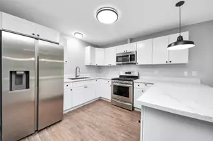 5738 Kenilwood Dr, Houston, TX 77033 - Photo 22