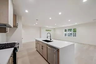 3709 Brookwoods Dr, Houston, TX 77092 - Photo 8