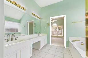1906 Wynforest Dr, Deer Park, TX 77536 - Photo 22