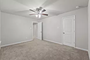 3695 Hughes Ct, Pearland, TX 77581 - Photo 32