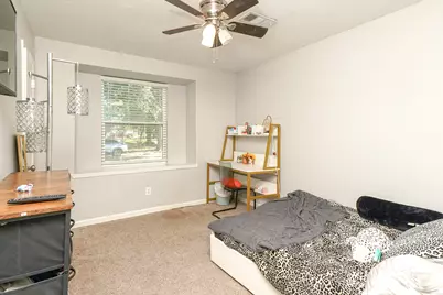 800 Camelot Lane, Friendswood, TX 77546 - Photo 16