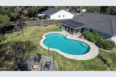 800 Camelot Lane, Friendswood, TX 77546 - Photo 1