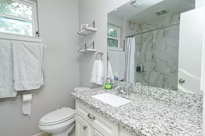 800 Camelot Lane, Friendswood, TX 77546 - Photo 18