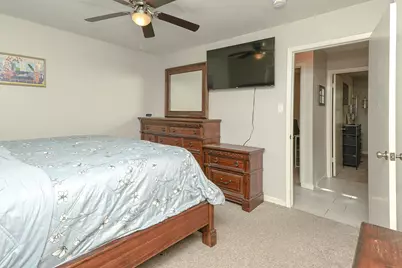 800 Camelot Lane, Friendswood, TX 77546 - Photo 12