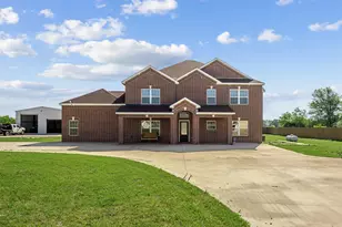 886 Zilss Rd, La Grange, TX 78945 - Photo 2