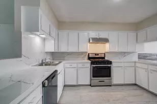 8820 Bissonnet St, Houston, TX 77074 - Photo 2