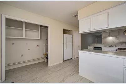 8820 Bissonnet Street, Houston, TX 77074 - Photo 8