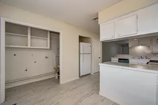 8820 Bissonnet St, Houston, TX 77074 - Photo 8