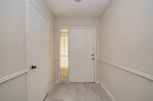 8820 Bissonnet St, Houston, TX 77074 - Photo 28
