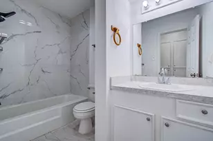 8820 Bissonnet St, Houston, TX 77074 - Photo 22