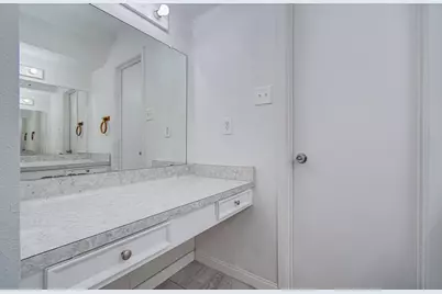 8820 Bissonnet Street, Houston, TX 77074 - Photo 14