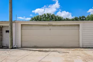 8820 Bissonnet St, Houston, TX 77074 - Photo 38