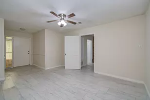 8820 Bissonnet St, Houston, TX 77074 - Photo 26