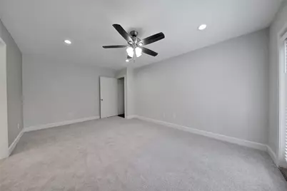 32 E Lance Leaf Road, The Woodlands, TX 77381 - Photo 18