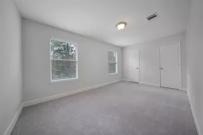 32 E Lance Leaf Road, The Woodlands, TX 77381 - Photo 16