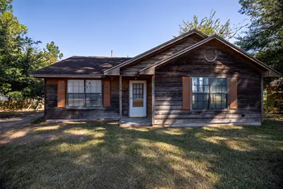 218 N Franklin Avenue, Cleveland, TX 77327 - Photo 1
