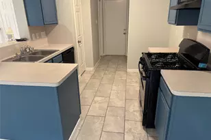 18131 Beaverdell Dr, Tomball, TX 77377 - Photo 4