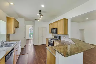 11802 Chateau Trail, Tomball, TX 77377 - Photo 10