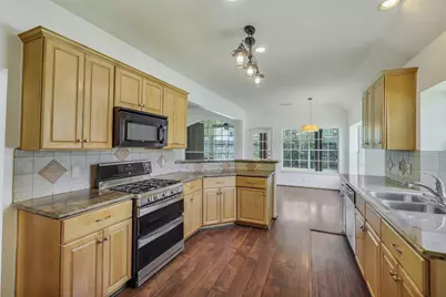 11802 Chateau Trail, Tomball, TX 77377 - Photo 12
