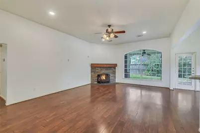 11802 Chateau Trail, Tomball, TX 77377 - Photo 4