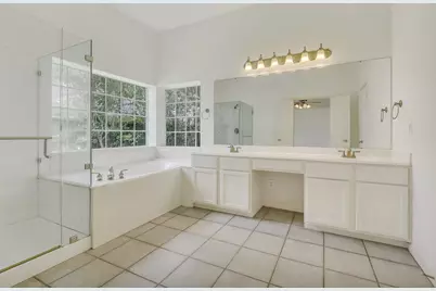11802 Chateau Trail, Tomball, TX 77377 - Photo 20