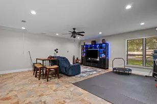 1613 S Hood St, Alvin, TX 77511 - Photo 30