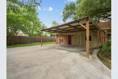 1613 S Hood Street, Alvin, TX 77511 - Photo 6