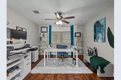 1613 S Hood Street, Alvin, TX 77511 - Photo 20