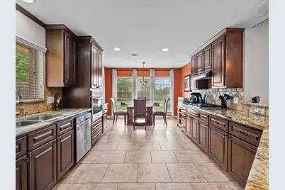 1613 S Hood Street, Alvin, TX 77511 - Photo 4
