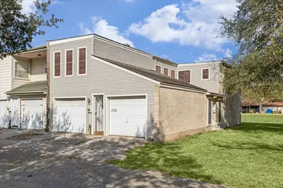 2223 Par Lane, Richmond, TX 77469 - Photo 2