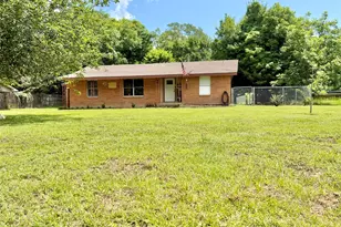 412 Selkirk St, Grapeland, TX 75844 - Photo 1