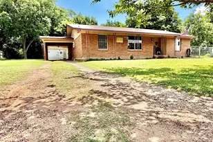 412 Selkirk St, Grapeland, TX 75844 - Photo 2
