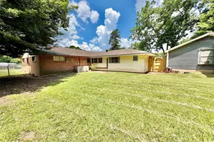 412 Selkirk St, Grapeland, TX 75844 - Photo 32