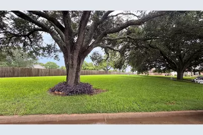 4511 Lake Village Drive, Fulshear, TX 77441 - Photo 6