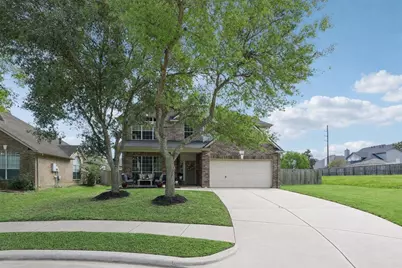 8002 Cross Trail Drive, Sugar Land, TX 77479 - Photo 2
