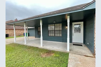 809 Manor Drive, Angleton, TX 77515 - Photo 4