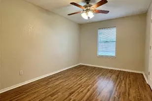 809 Manor Dr, Angleton, TX 77515 - Photo 28