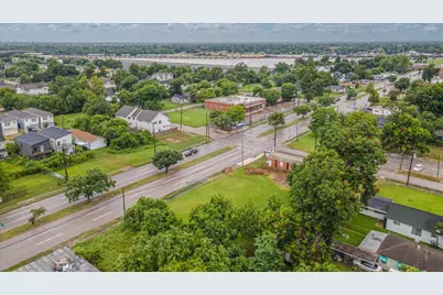2016 Lockwood Drive, Houston, TX 77020 - Photo 6