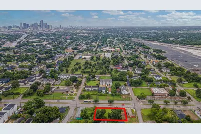 2016 Lockwood Drive, Houston, TX 77020 - Photo 1